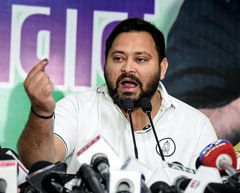 எங்கள் ஆட்சியில் எந்த பிஹாரியும் வேலைக்காக வேறு மாநிலம் செல்ல வேண்டியிருக்காது: தேஜஸ்வி யாதவ்