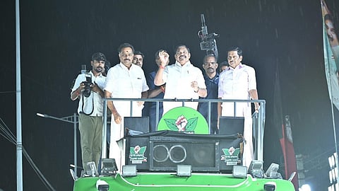 நவம்பர் இறுதியில் மீண்டும் பழனிசாமி சுற்றுப்பயணம் 