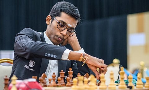 ஃபிடே உலகக் கோப்பை செஸ்: ஆர்.பிரக்ஞானந்தா தோல்வி