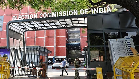 வாக்காளர் எண்ணிக்கையில் குழப்பம்: காங். கட்சி குற்றச்சாட்டுக்கு தேர்தல் ஆணையம் விளக்கம்