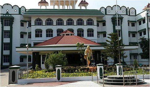 ‘திருமணத்துக்கு முந்தைய பாலியல் உறவு சாதாரணமாகிவிட்டது’ - உயர் நீதிமன்றம் வேதனை