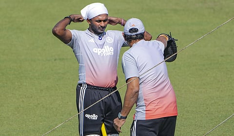 சுழற்பந்து வீச்சாளர்களுக்கு எதிராக சாய் சுதர்சன், துருவ் ஜூரெல் தீவிர பயிற்சி