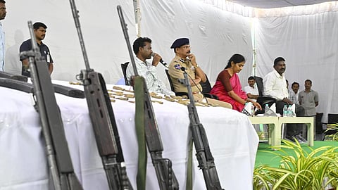 தெலங்கானாவில் 37 நக்சலைட்கள் சரண்