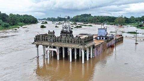 தமிழகம் நோக்கி நகரும் காற்று சுழற்சி: நவ.27-ல் புயல் உருவாகிறது