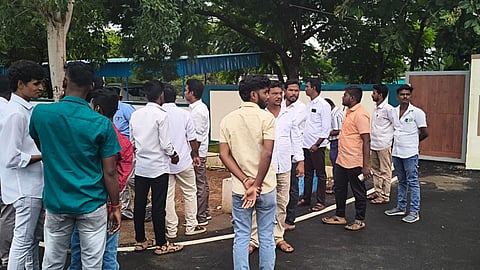 கரூரில் 41 பேர் உயிரிழந்த விவகாரம்: சிபிஐ விசாரணைக்கு புஸ்ஸி ஆனந்த், ஆதவ் அர்ஜுனா ஆஜர்