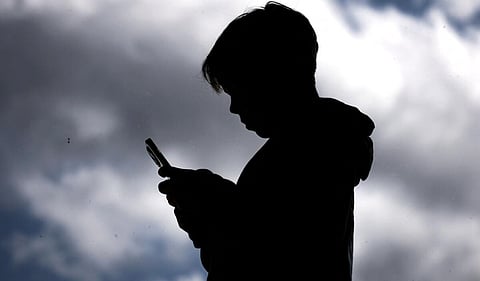 மலேசியாவில் 2026 முதல் சமூக ஊடகங்களை சிறுவர்கள் பயன்படுத்த தடை