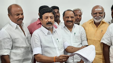 சி.வி.சண்முகம்