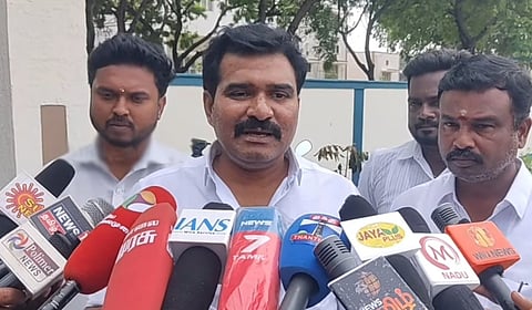 நிர்மல்குமார்