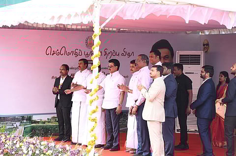 படம் : ஜெ.மனோகரன்