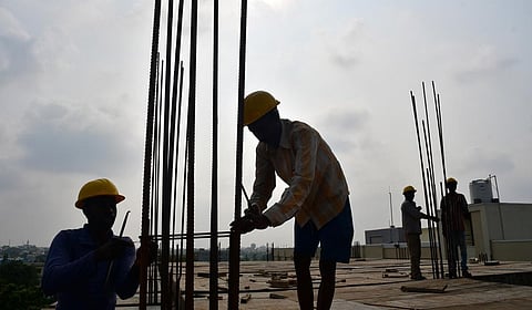 கட்டுமானத் தொழிலாளர்கள் 50 ஆயிரம் பேருக்கு திறன் மேம்பாட்டு பயிற்சி