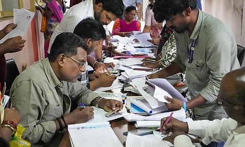 எஸ்ஐஆர் பணிகளில் கடைசி இடத்தில் சென்னை!