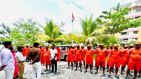 புதுச்சேரிக்கு ரெட் அலர்ட்: 60 பேர் கொண்ட இரண்டு தேசிய பேரிடர் மீட்புக்குழு வருகை!
