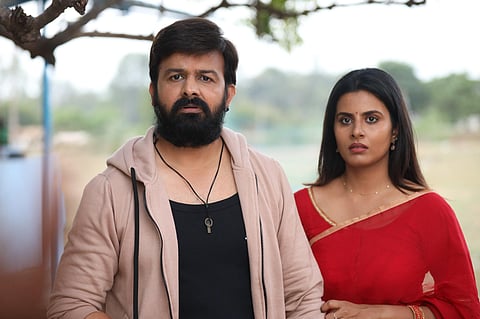 ரஜினி கேங்: திரைப் பார்வை - பேயின் புதுமையான புகலிடம்!