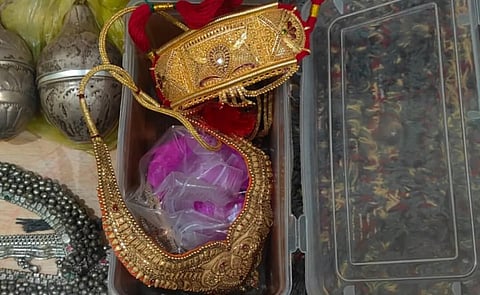 ம.பி.யில் ஆதிவாசி நலத்துறை மேலாளர் வீட்டில் ரூ.4.69 கோடி சொத்து ஆவணங்கள் பறிமுதல்