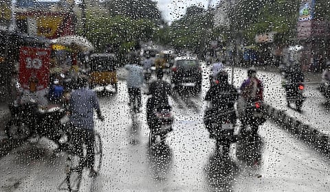 தமிழகத்தில் 6 நாட்கள் மிதமான மழை பெய்யும்