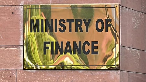 12 வங்கிகளில் உரிமை கோரப்படாத டெபாசிட்  - ரூ.58,331 கோடி முதலீட்டாளர் விழிப்புணர்வு நிதியத்துக்கு மாற்றம்