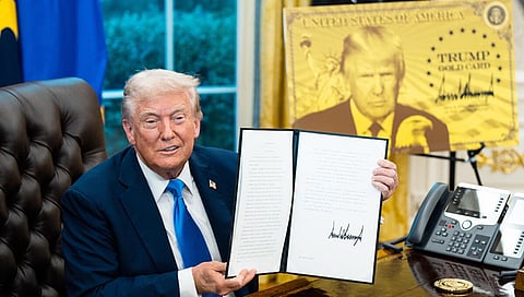 ரூ.9 கோடி​யில் அமெரிக்க குடியுரிமை பெறலாம்: கோல்டு கார்டு விசா அம்சங்கள்