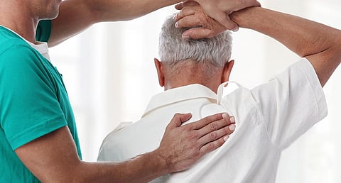 முதல்வர் காப்பீடு திட்டத்தில் விடுபட்ட பிசியோதெரபி சிகிச்சை - நோயாளிகள் பாதிப்பு