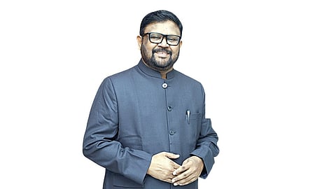 “பாஜகவால் அதிமுகவை எதுவும் செய்துவிட முடியாது!” - வலுவான நம்பிக்கையில் வைகைச்செல்வன் | நேர்காணல்