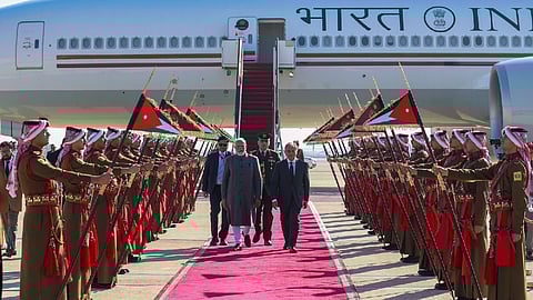 ஜோர்டான் சென்ற பிரதமர் மோடிக்கு விமான நிலையத்தில் உற்சாக வரவேற்பு!