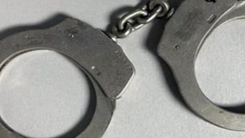 ஆசிர்வாதம் செய்வதாக ஏமாற்றி வடமாநில இளைஞரிடம் வழிப்பறி: திருநங்கைகள் 4 பேர் கைது