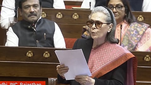 அங்கன்வாடி பணியாளர் எண்ணிக்கையை இரட்டிப்பாக்க வேண்டும்: சோனியா காந்தி