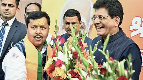 பாஜக தேசிய செயல் தலைவராக நிதின் நபின் பொறுப்பேற்றார்