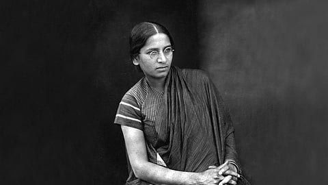 அடிபணியாத மானுடவியலாளர்