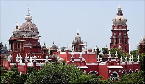 அமலாக்கத் துறை விசாரணையை எதிர்த்து அமைச்சர் ஐ.பெரியசாமி மனு: பதிலளிக்க ஐகோர்ட் உத்தரவு