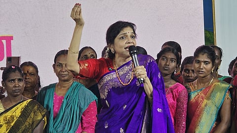 “பெண்களும் குடிக்கும் நிலையை உருவாக்கியதே திமுக அரசின் சாதனை” - சவுமியா அன்புமணி