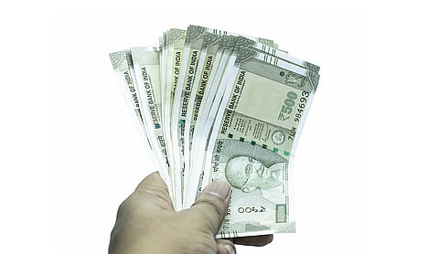 பொங்கலுக்கு மூவாயிரம்... போனஸாகப் பத்தாயிரம்! - கரன்சி திட்டங்களுடன் காத்திருக்கும் கட்சிகள்