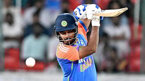 ஆடும் லெவனில் சஞ்சு சாம்சனுக்கு வாய்ப்பு கிடைக்குமா? - IND vs SA 5-வது டி20 போட்டி