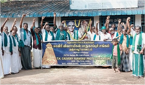 விவசாய கடன்களை தள்ளுபடி செய்யக்கோரி காவிரி விவசாயிகள் பாதுகாப்பு சங்கம் முழக்கம்