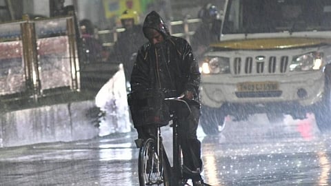 தமிழகத்தில் 25 முதல் மழைக்கு வாய்ப்பு