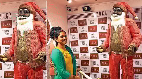 658 கிலோ சாக்லெட்டில் 7 அடியில் சாண்டா க்ளாஸ் சிலை - புதுச்சேரியில் கவனம் ஈர்ப்பு