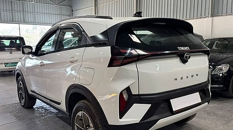 நவம்பரில் கார் விற்பனை 20% உயர்வு