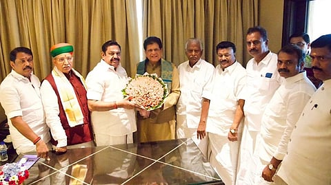 தேர்தல் பணிகளில் அதிமுக - பாஜக தீவிரம்: பழனிசாமி உடன் பியூஷ் கோயல் சந்திப்பு!