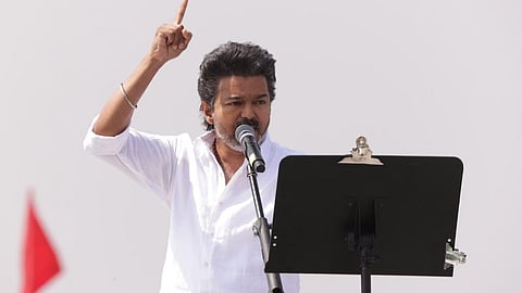 ‘‘பட்டியலில் புதிய  வாக்காளர்கள் ஒருவர் கூட விடுபடாமல் கவனிப்பீர்” - தவெகவினருக்கு விஜய் அறிவுரை