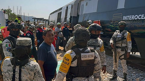 மெக்சிகோவில் ரயில் தடம் புரண்டு விபத்து: 13 பேர் பலி, 100 பேர் காயம்