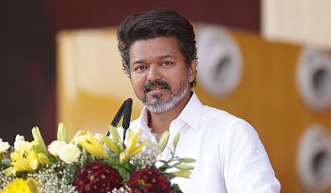 விஜய் 