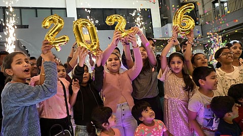 Happy New Year | பிறந்தது 2026 - நாடு முழுவதும் களைகட்டிய புத்தாண்டு கொண்டாட்டம்!