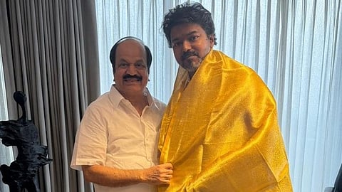 தவெகவில் இணைந்தார் முன்னாள் எம்எல்ஏ ஜே.சி.டி பிரபாகர்!