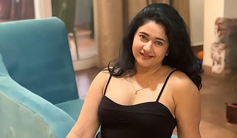 நடிகை பூனம் பஜ்வா கேஷுவல் க்ளிக்ஸ்!