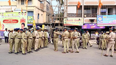 காங்கிரஸ் - பாஜகவினர் மோதல்: கர்நாடகாவின் பெல்லாரியில் 144 தடை உத்தரவு