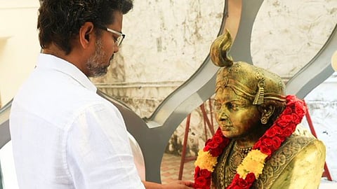 “தாய் மண்ணை மீட்ட முதல் இந்தியப் பெண் போராளி” - வேலு நாச்சியார் சிலைக்கு விஜய் மரியாதை!