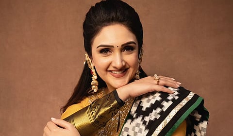 நடிகை ஸ்ரீதேவி விஜய்குமாரின் புன்னகை க்ளிக்ஸ்!