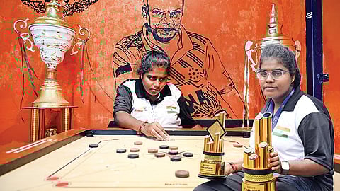 மூன்று ‘கேரம்’ தங்கம்! | ஆடும் களம்