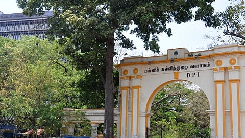 100 ஆண்டைக் கடந்த 370 அரசுப் பள்ளிகளில் விழா எடுத்து கொண்டாட உத்தரவு