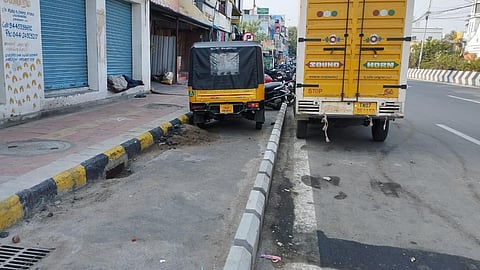 திருவான்மியூர் - உத்தண்டி வரை 4 வழி மேம்பாலம் அமைக்கும் பணிக்கான டெண்டருக்கு இடைக்காலத் தடை