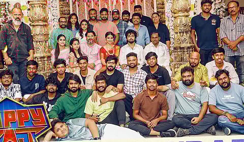 ‘ஹேப்பி ராஜ்’ முழுமையான ‘ஃபீல்-குட்’ படம்! - படக்குழு தகவல்